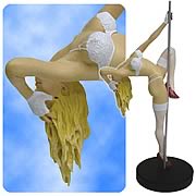 Femmes d` Auteurs: Derby in Lingerie Statue
