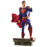 Classic Superman Museum 18-Inch Statue