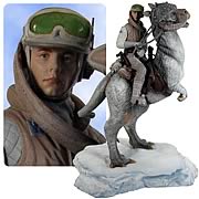 Star Wars Luke Skywalker on Tauntaun Statue