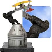 King Kong: Kong's Last Stand Statue