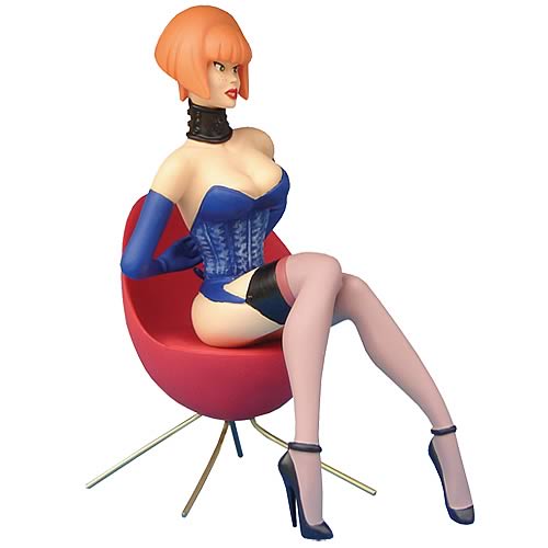 Pin-Up Carola Statue