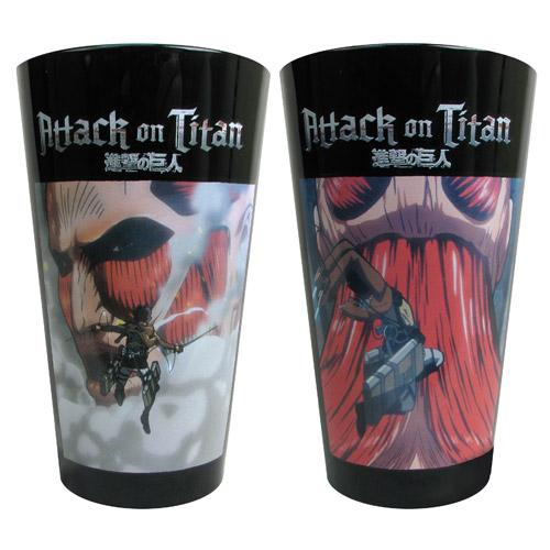Attack on Titan Fight 16 oz. Black Pint Glass