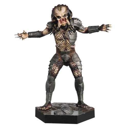 Alien and Predator Predator Figure with Collector Mag #5