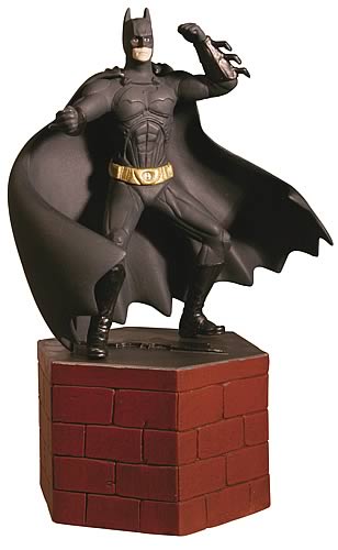 Batman Begins: Christian Bale Batman Mini Statue