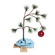 Peanuts 24-Inch Tree with Ornament and Blanket Display