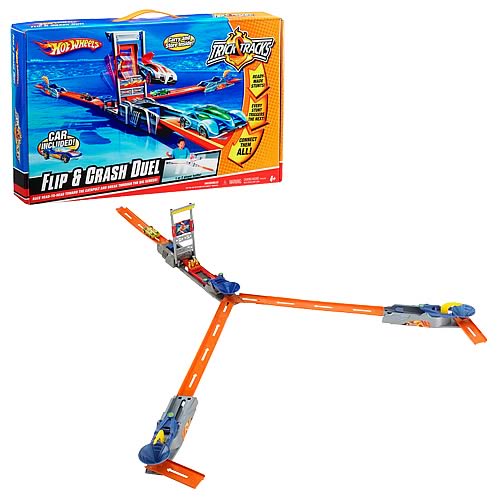 Hot Wheels Trick Tracks Flip and Crash Duel Playset