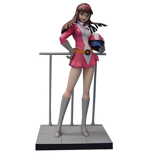 Mazinger Z Yumi Sayaka Statue
