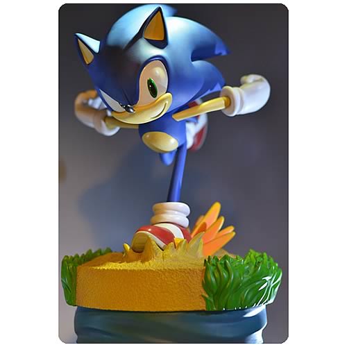 Sonic the Hedgehog Modern Sonic Statue
