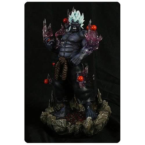 Super Street Fighter IV Arcade Edition Oni Statue