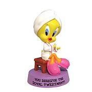 Looney Tunes Tweety Royal Tweetment Statue