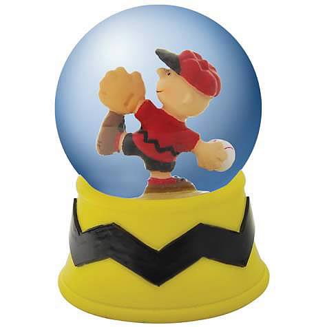 Peanuts Charlie Brown Pitching Water Globe