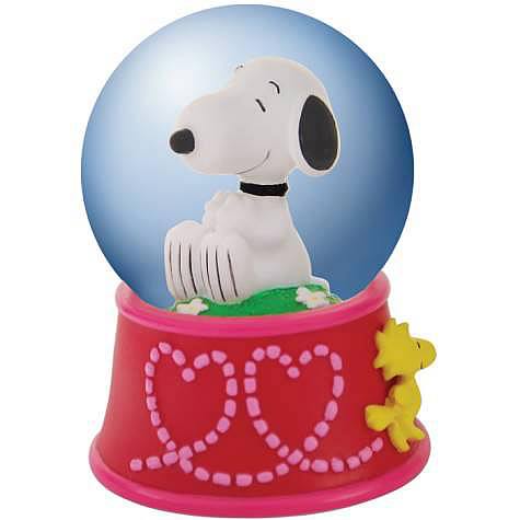 Peanuts Snoopy with Woodstock Hearts Water Globe
