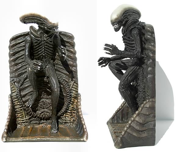 Alien 8-inch Wall Relief Standing Part 2