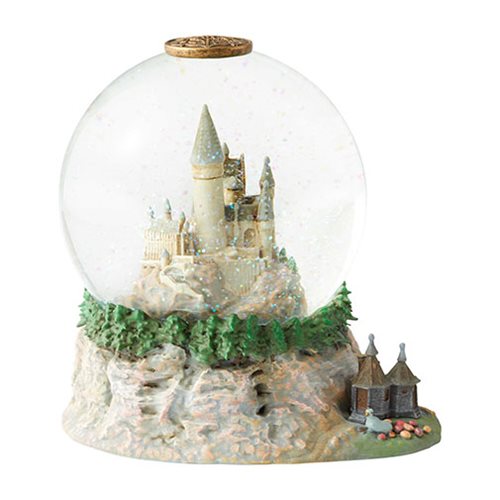 Wizarding World of Harry Potter Hogwarts Castle Snow Globe