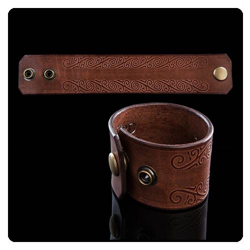 The Lord of the Rings Scrolls of Rohan Brown Leather Cuff - WETA ...