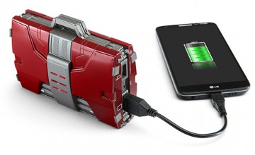 Iron Man 2 Armor Suitcase Replica and Mobile Fuel Cell