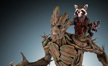 Gentle Giant Rocket Raccoon and Groot Statue