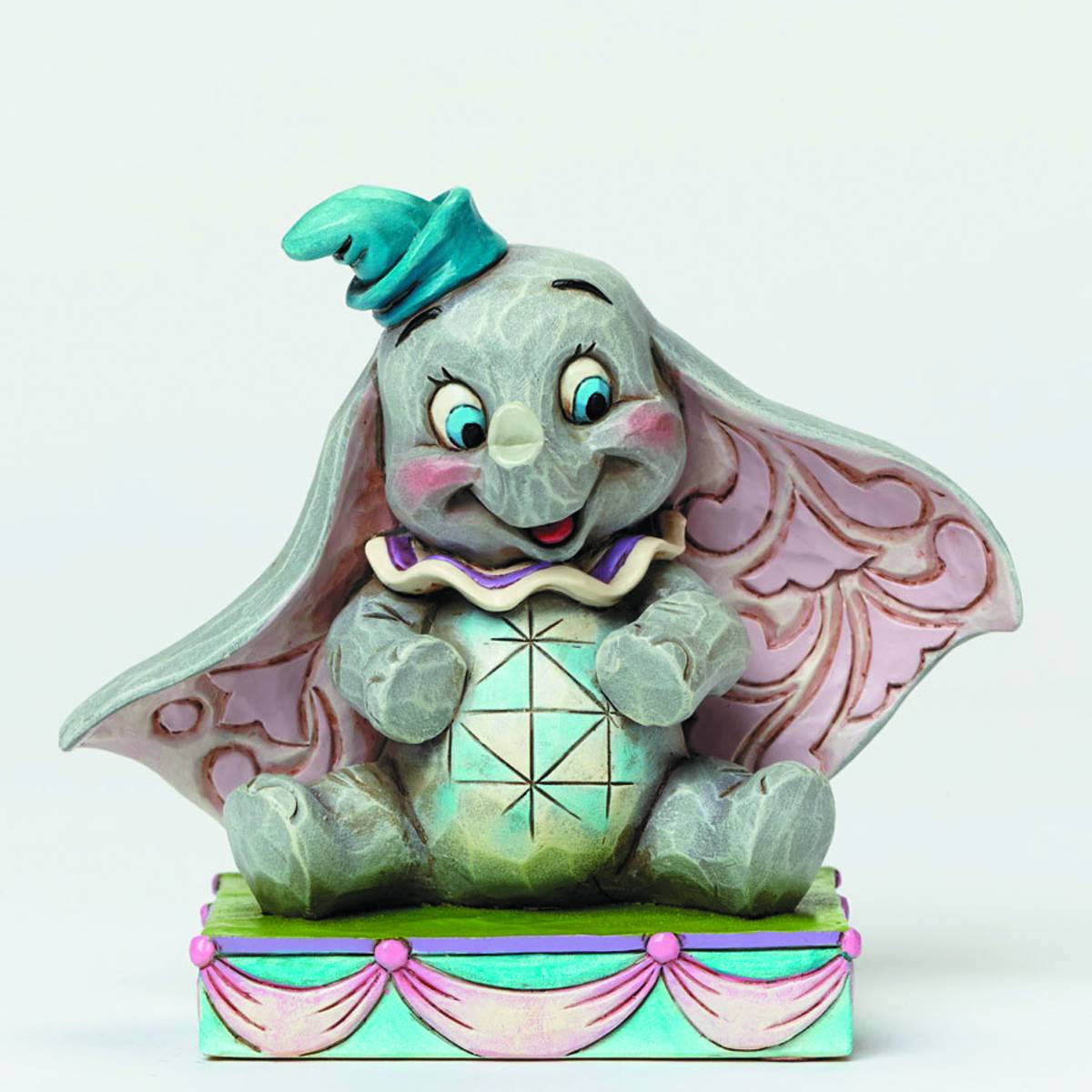 dumbo statue