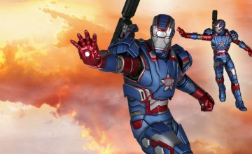 Gentle Giant Iron Patriot Light Up Statue