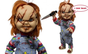 Mezco Childs Play Chucky 15-Inch Talking Figure