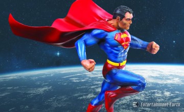 Superman Comic Statue
