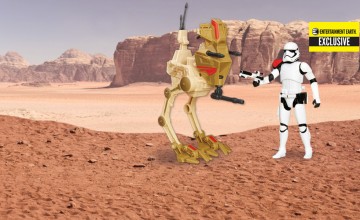 Star Wars: The Force Awakens Desert Assault Exclusive