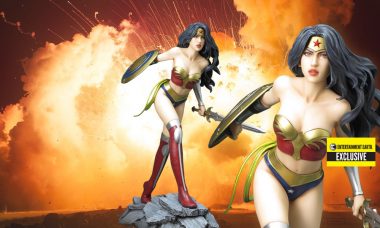 Wonder Woman Looks Fierce as Fantasy Figure Gallery Exclusive