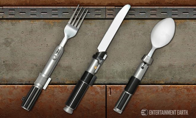 Eat like a Jedi with this Star Wars lightsaber cutlery set