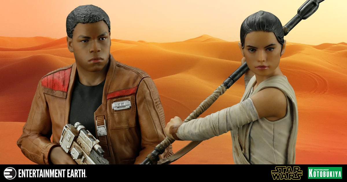 Star Wars: The Force Awakens Rey and Finn ArtFX+ Statue Set