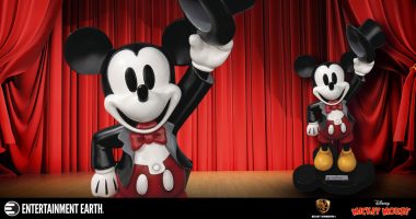 A Mouse for All Seasons – New Mickey Statue!