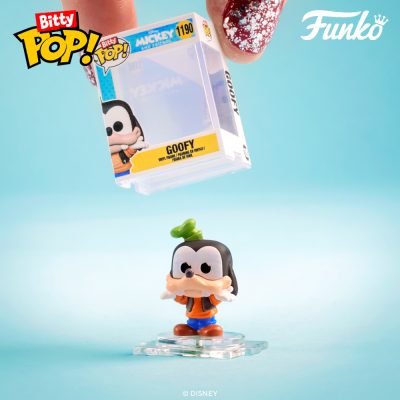 Goofy Bitty Pop!, being unboxed from the case.